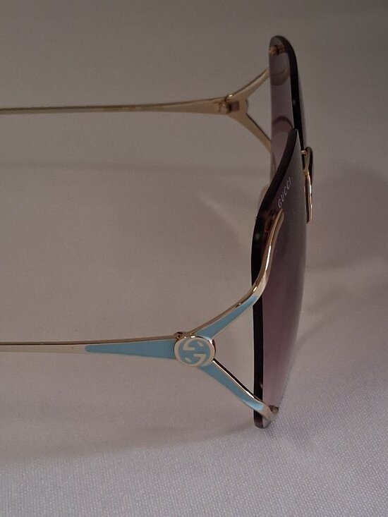 Authentic Gucci Women\'s Fork Oversized Rimless Sunglasses in elegant Shiny main image 6